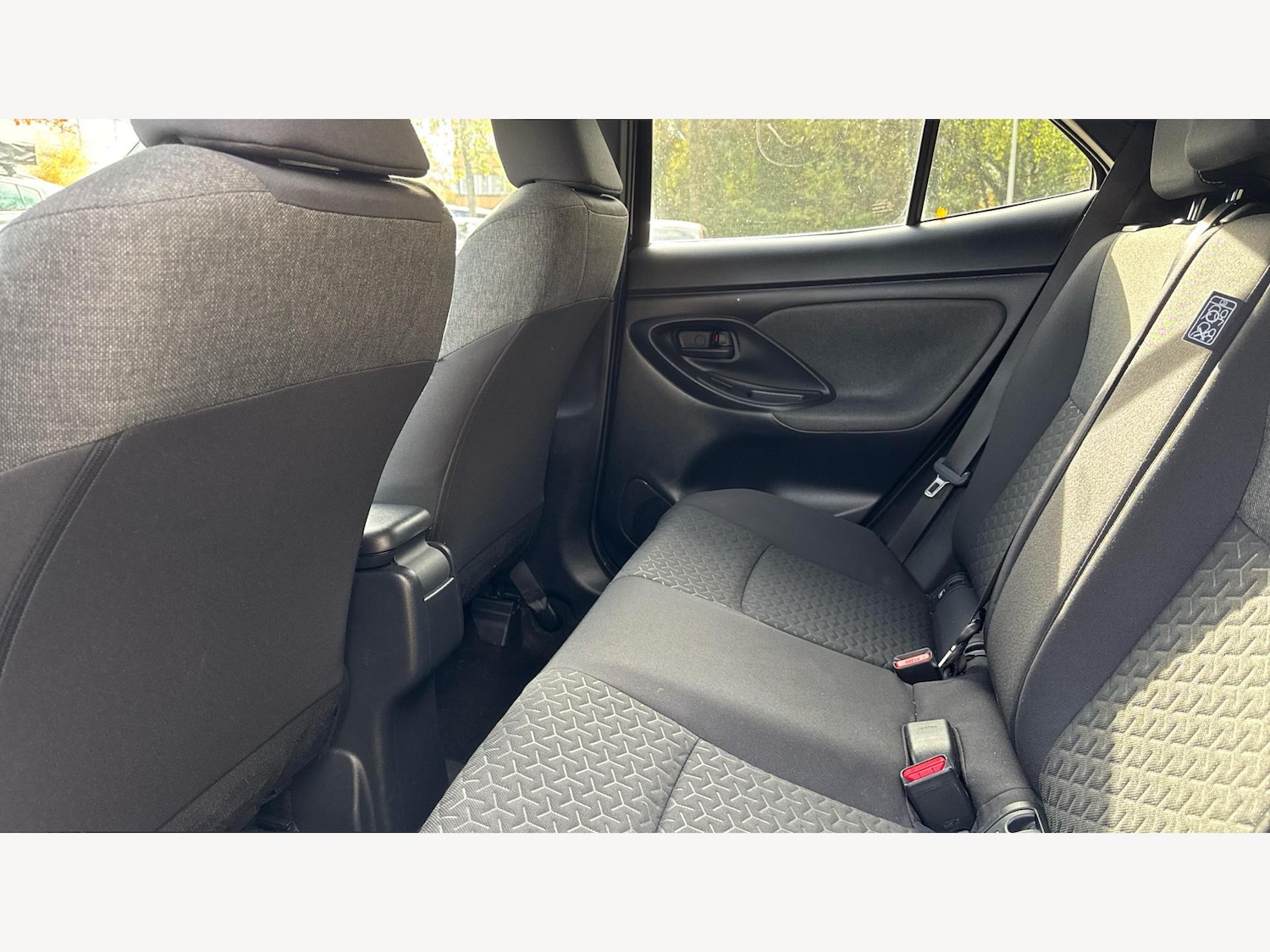 Used Toyota Yaris Cross 2022 for sale - 76584900: Photo 15