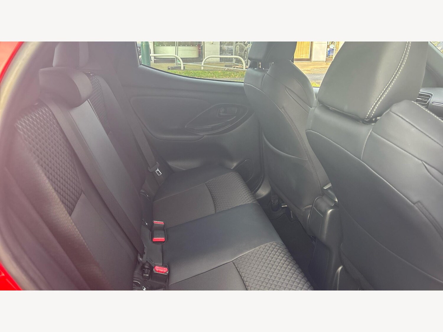 Used Toyota Yaris 2025 for sale - 77097735: Photo 14