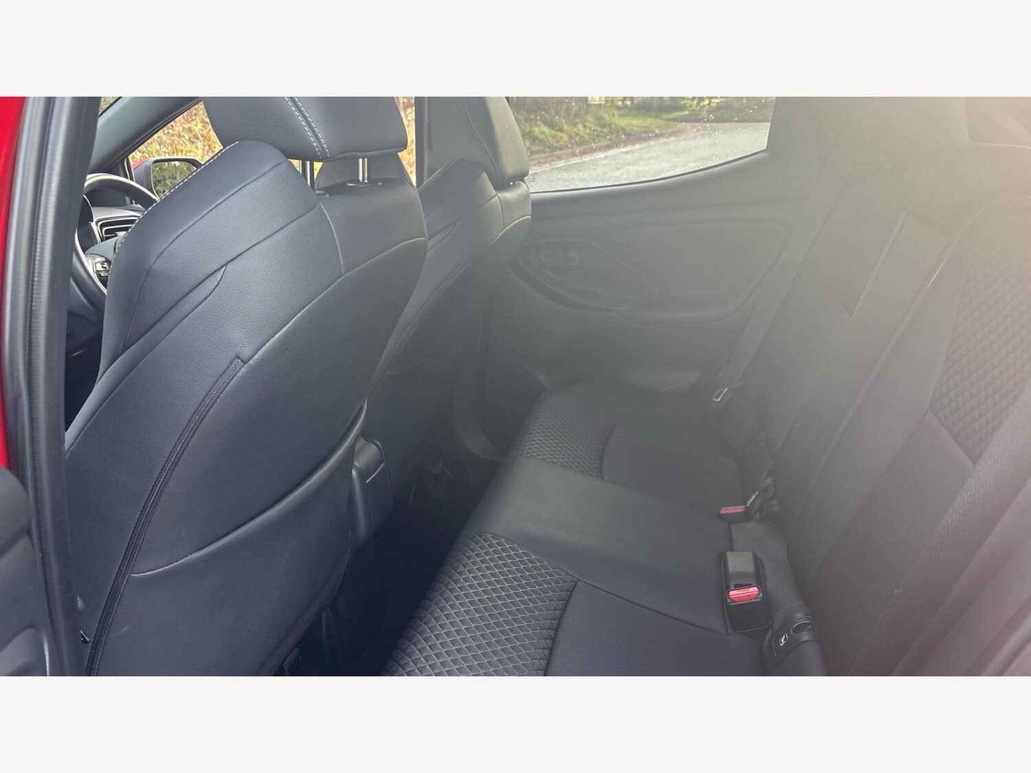 Used Toyota Yaris 2025 for sale - 77097735: Photo 15