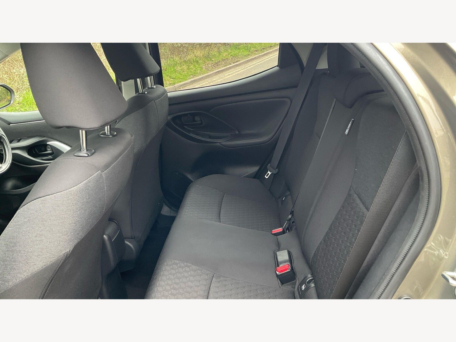 Used Toyota Yaris 2023 for sale - 78034445: Photo 15