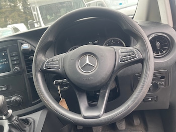 Used Mercedes-Benz Vito 2022 for sale - 78578919: Photo