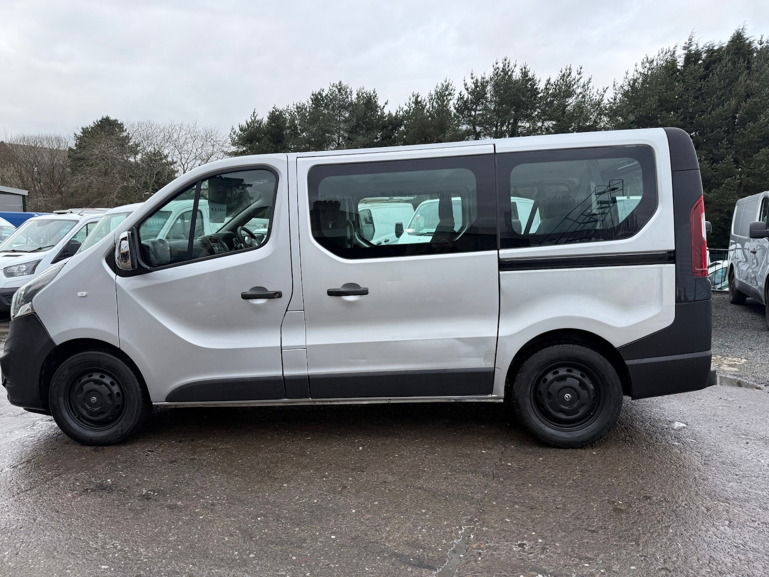 Used Vauxhall Vivaro 2016 for sale - 77589319: Photo 10