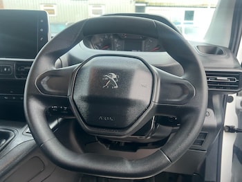 Used Peugeot Partner 2021 for sale - 77415026: Photo