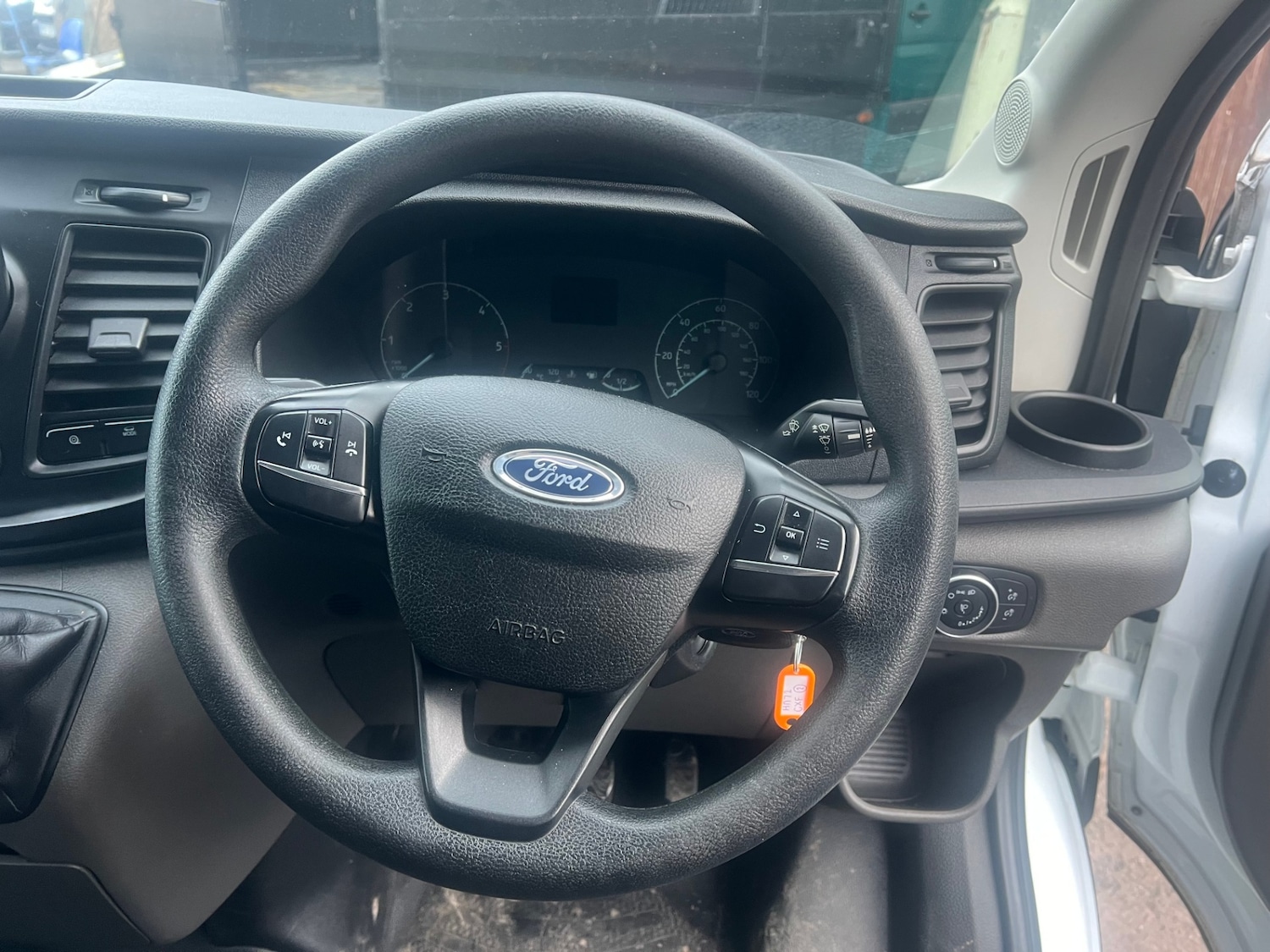Used Ford Transit 2022 for sale - 77810699: Photo 2