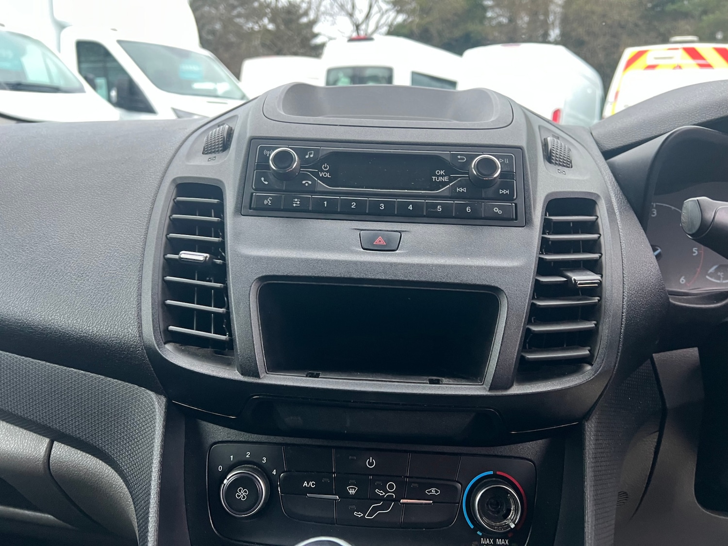 Used Ford Transit Connect 2020 for sale - 77334112: Photo 3