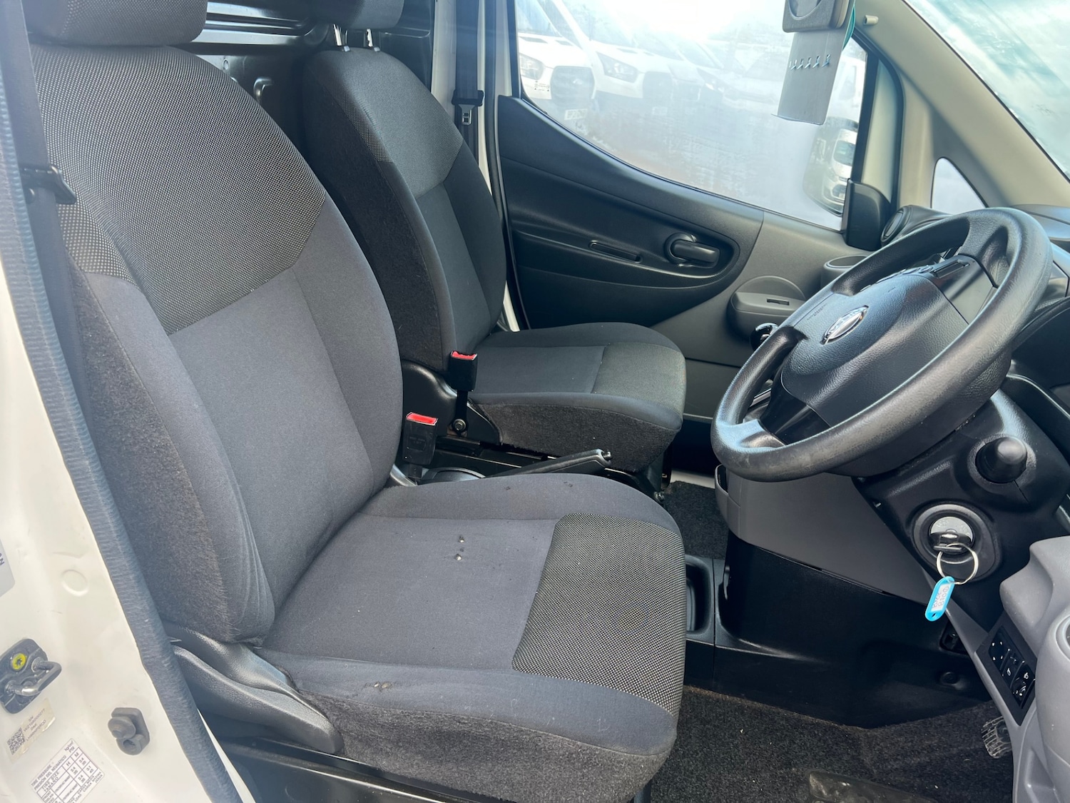 Used Nissan NV200 2018 for sale - 76697594: Photo 2