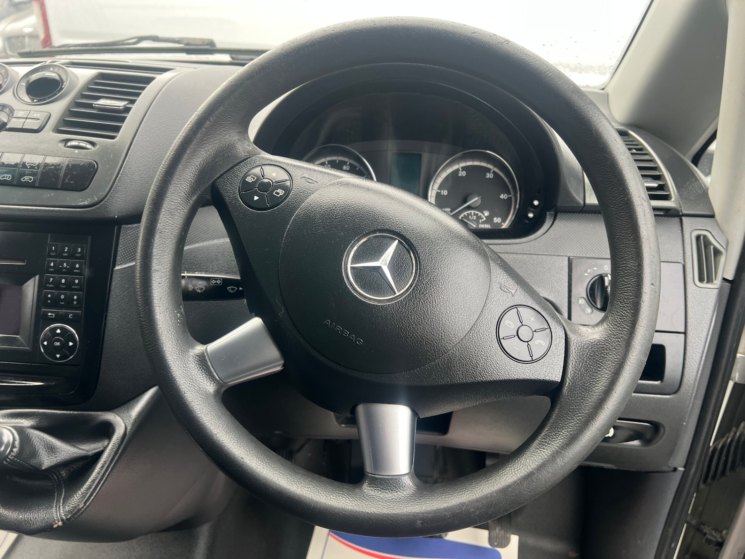 Used Mercedes-Benz Vito 2011 for sale - 76486695: Photo 2