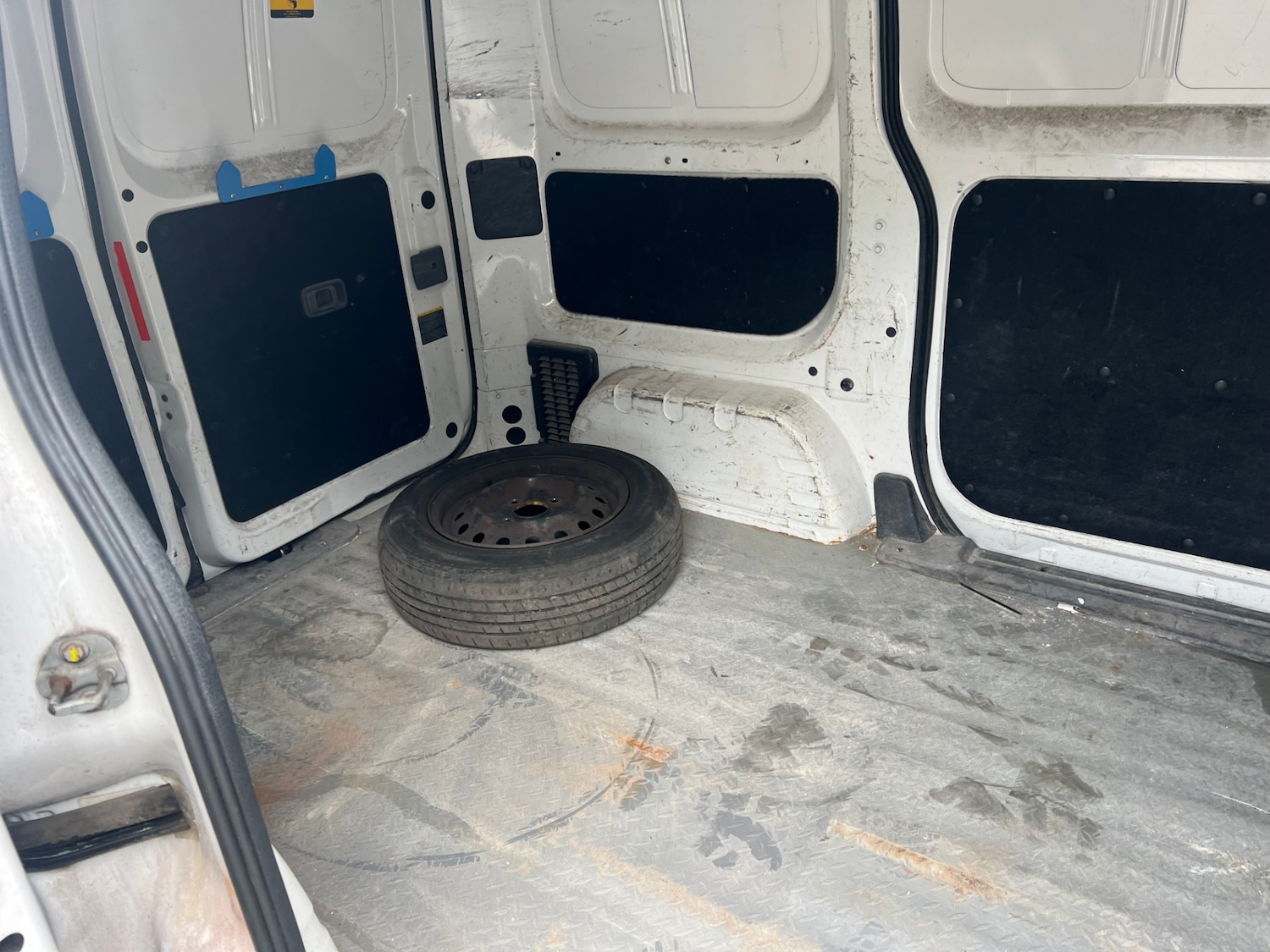 Used Nissan NV200 2015 for sale - 76383274: Photo 8