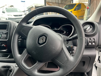 Used Renault Trafic 2020 for sale - 77054630: Photo