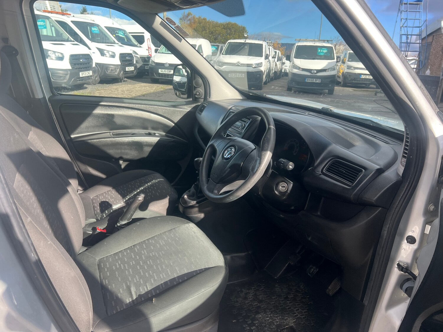 Used Vauxhall Combo 2018 for sale - 77414237: Photo 3