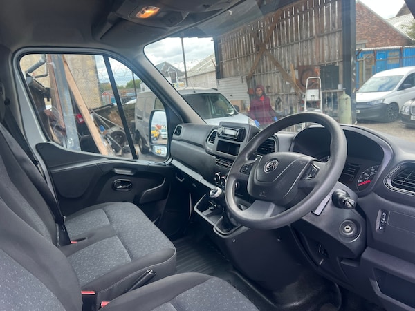 Used Vauxhall Movano 2021 for sale - 76322537: Photo 2