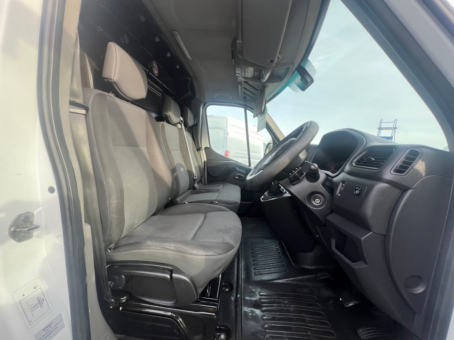 Used Renault Master 2021 for sale - 76487098: Photo 3