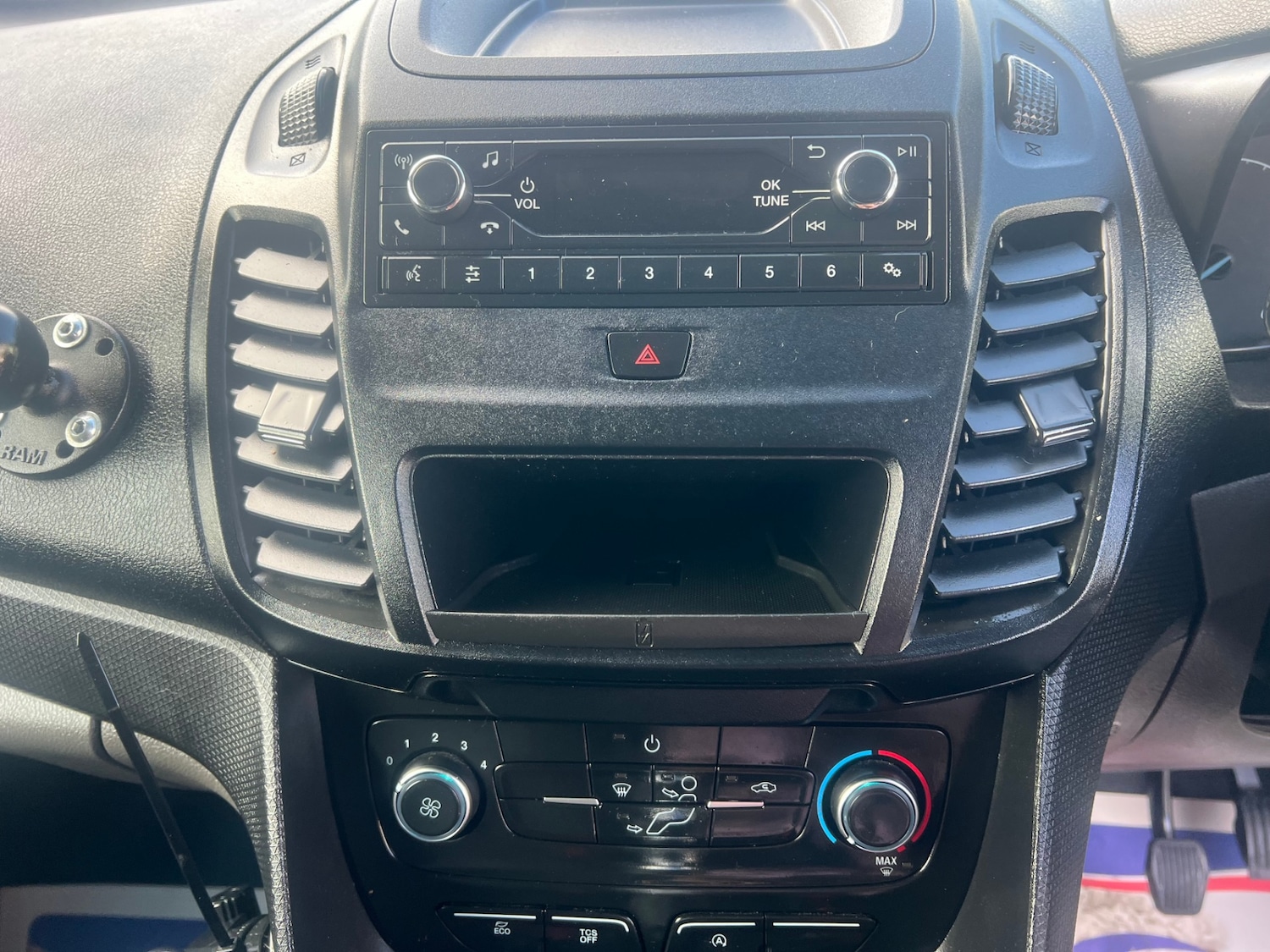 Used Ford Transit Connect 2019 for sale - 76486885: Photo 3