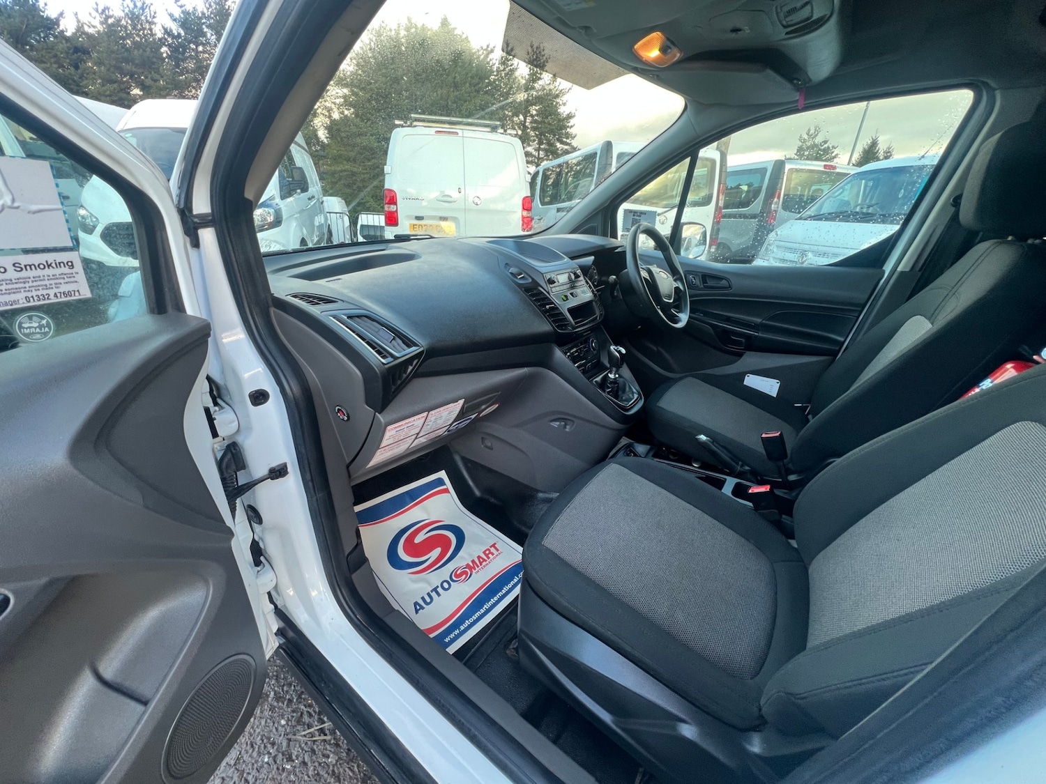 Used Ford Transit Connect 2020 for sale - 77648472: Photo 2