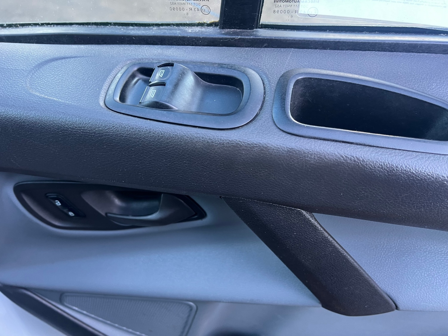 Used Ford Transit Custom 2017 for sale - 77445512: Photo 2