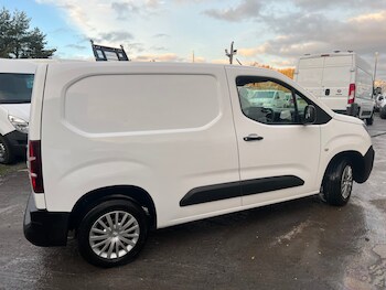 Used Citroen Berlingo 2020 for sale - 76961228: Photo