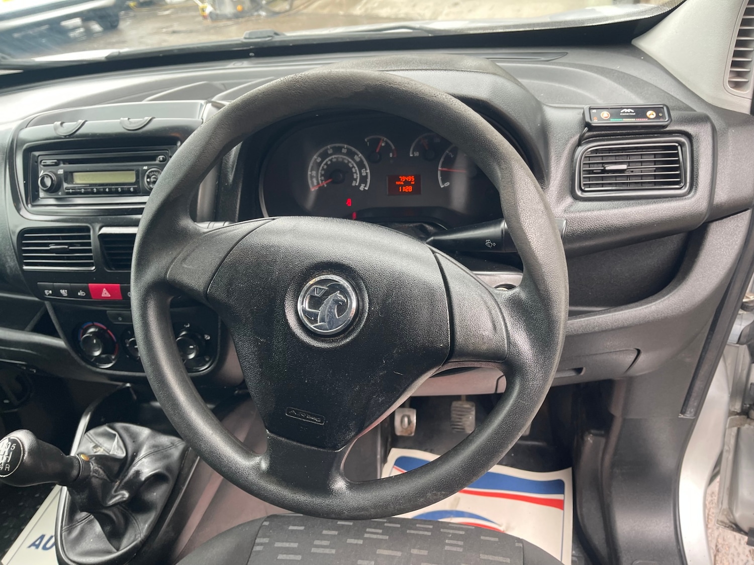 Used Vauxhall Combo 2017 for sale - 78081682: Photo 2