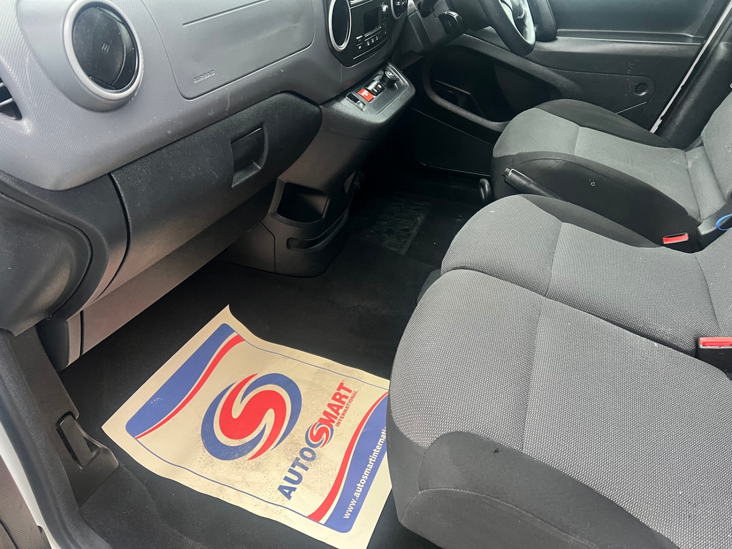 Used Peugeot Partner 2019 for sale - 77233264: Photo 8