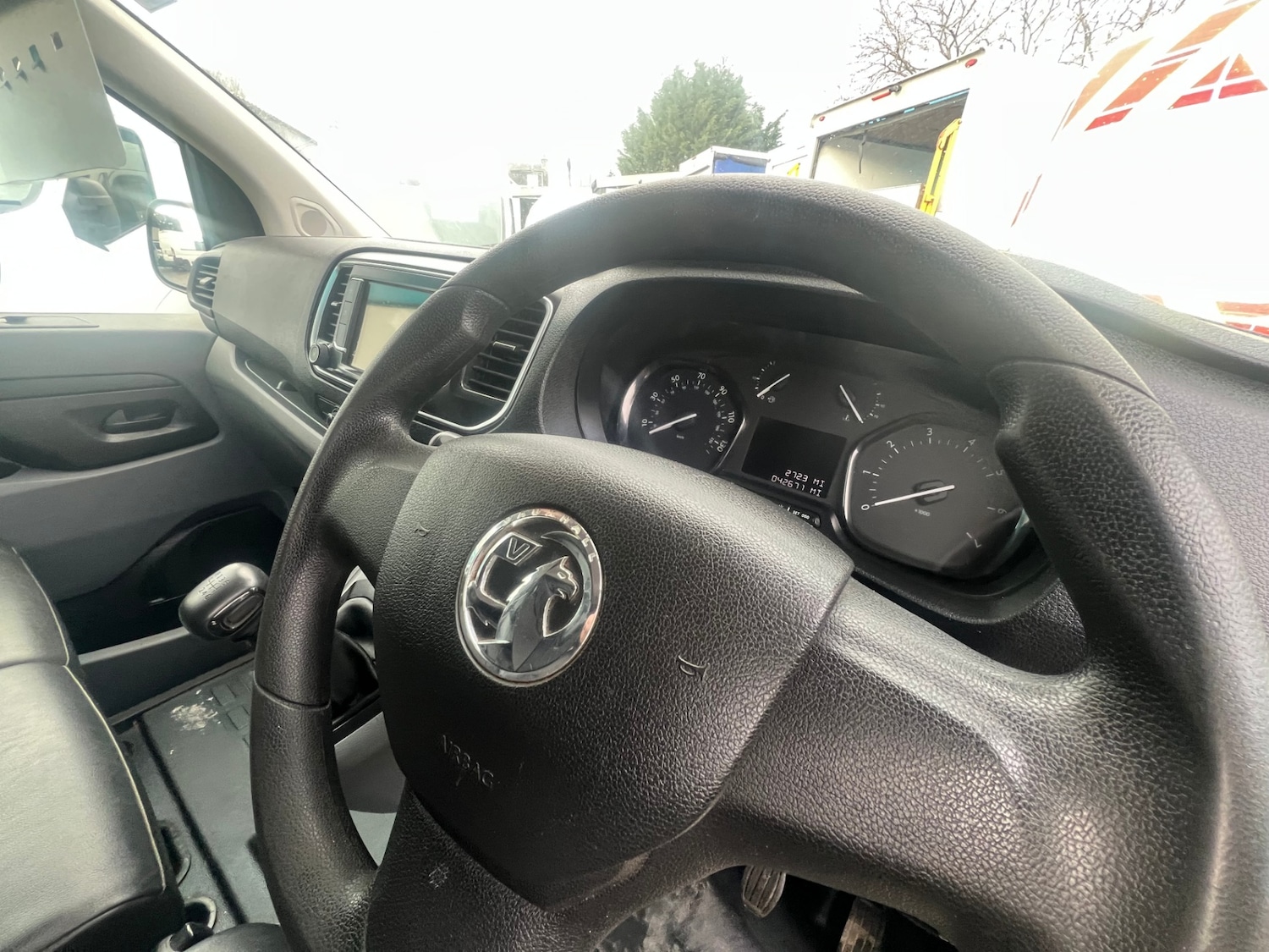 Used Vauxhall Vivaro 2020 for sale - 78081566: Photo 2
