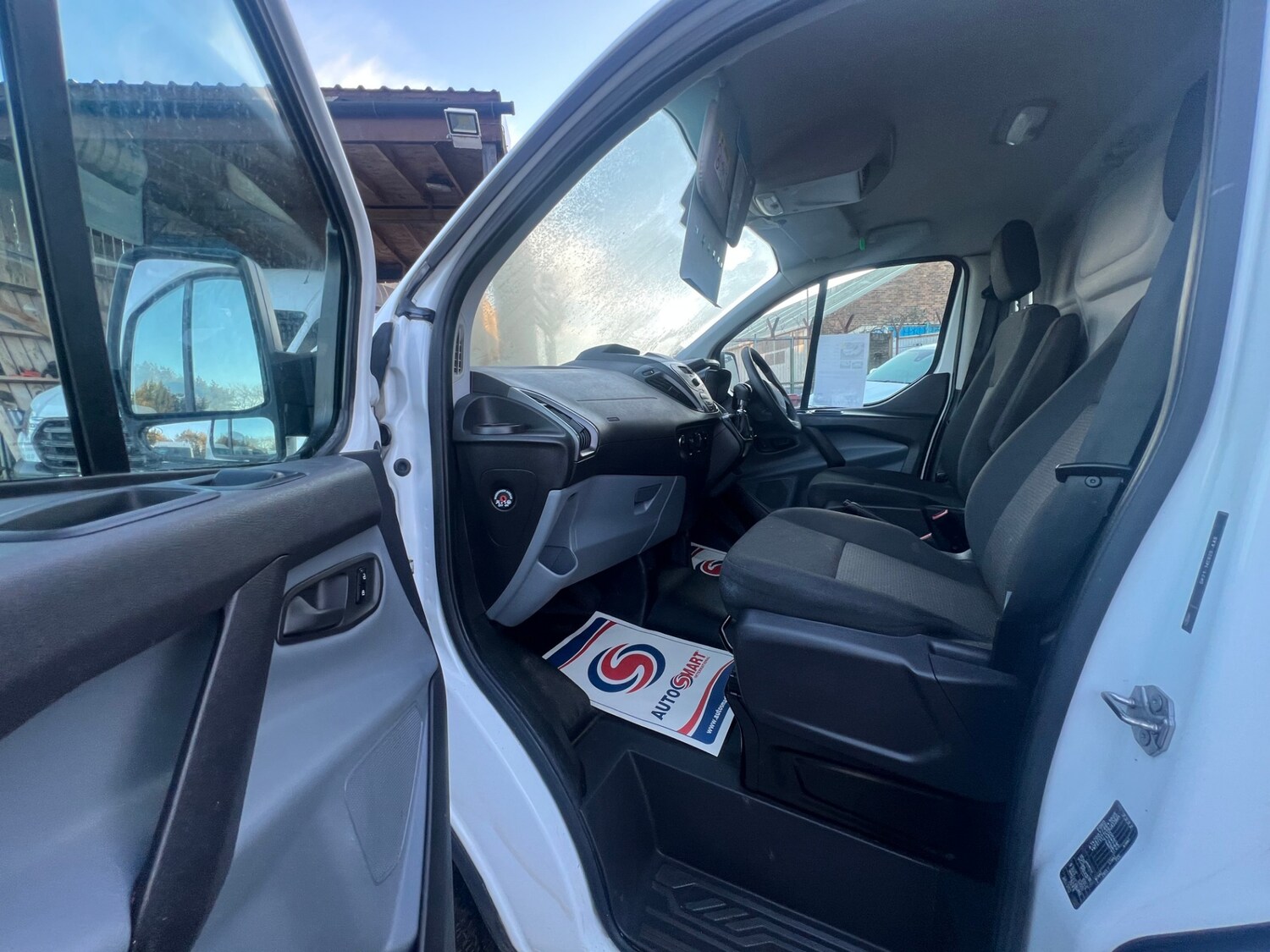 Used Ford Transit Custom 2017 for sale - 77519775: Photo 5