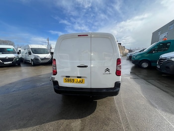 Used Citroen Berlingo 2020 for sale - 78233749: Photo