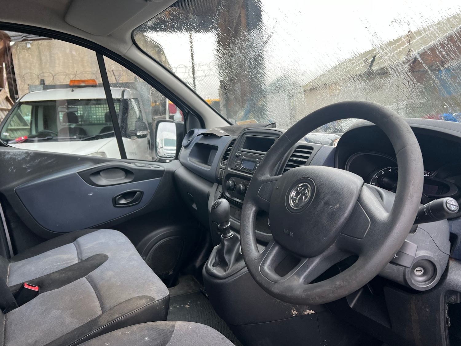 Used Vauxhall Vivaro 2019 for sale - 77233608: Photo 2