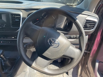 Used Toyota PROACE CITY Verso 2020 for sale - 78578922: Photo