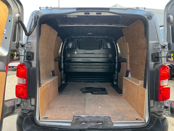 Used Vauxhall Vivaro 2020 for sale - 76265728: Photo 7