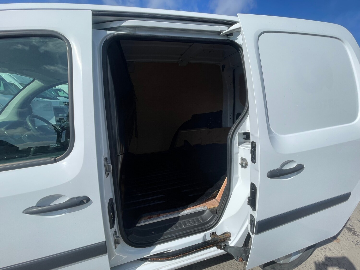 Used Renault Kangoo 2020 for sale - 78189603: Photo 11