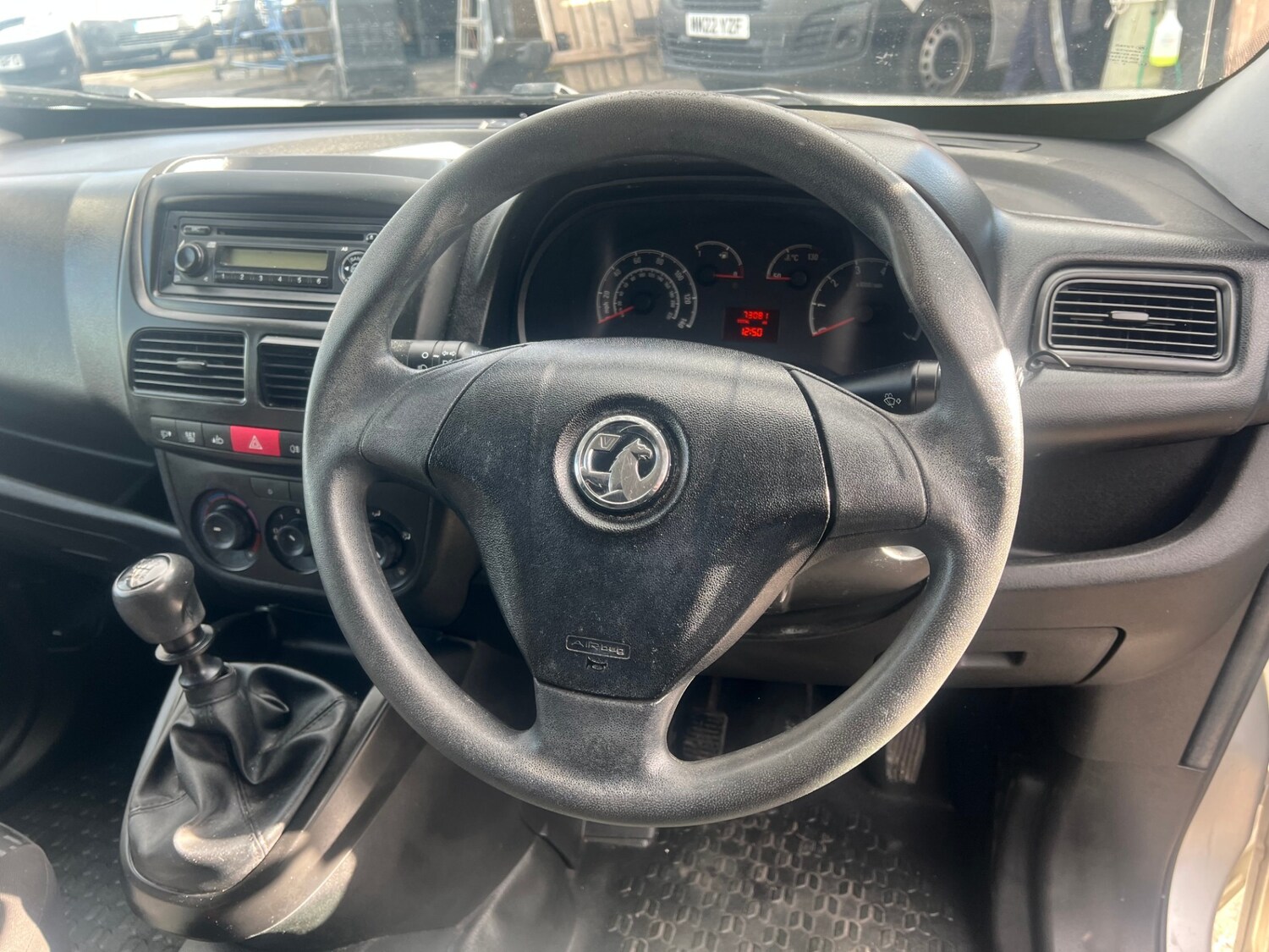 Used Vauxhall Combo 2018 for sale - 77903539: Photo 4