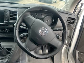 Used Vauxhall Vivaro 2023 for sale - 79686980: Photo