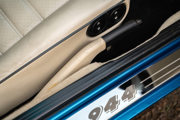 Used Porsche 944 1990 for sale - 73696758: Photo 62