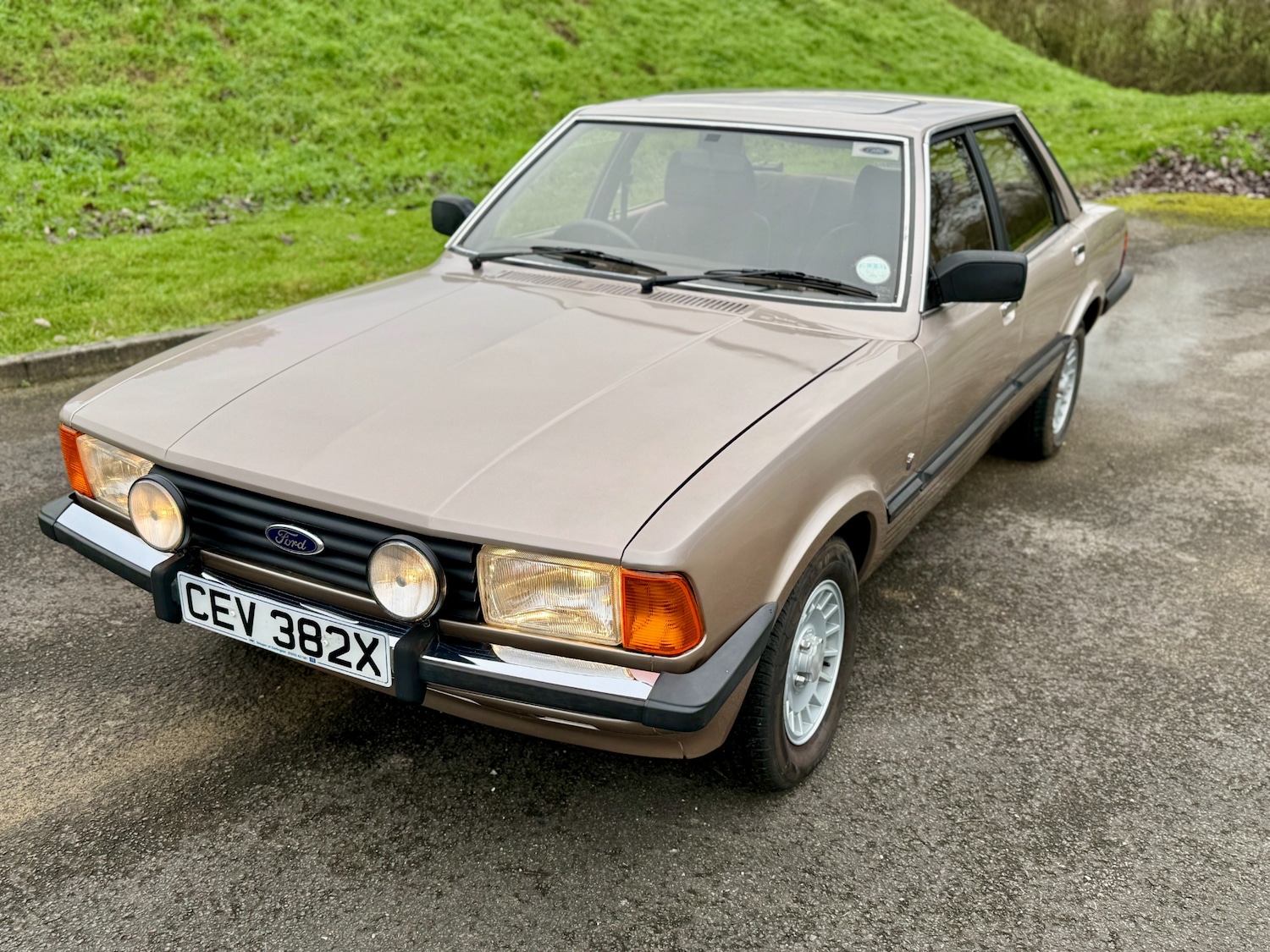 Used Ford Cortina 1982 for sale - 76713306: Photo 3
