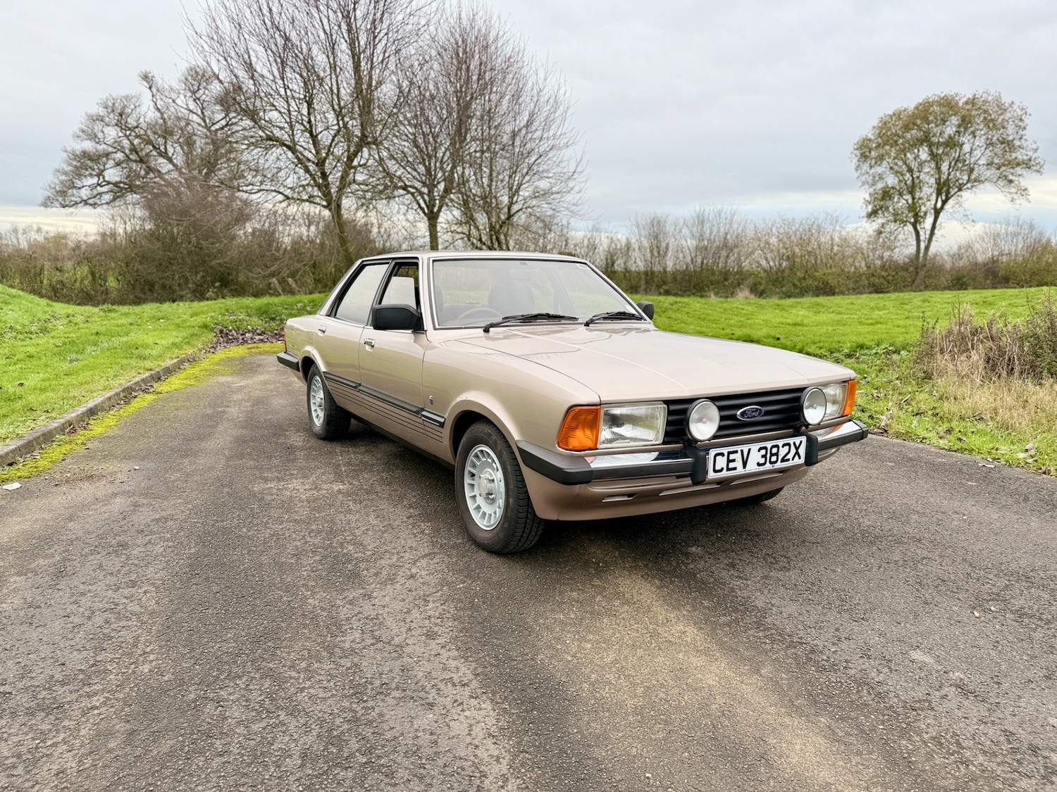 Used Ford Cortina 1982 for sale - 76713306: Photo 32