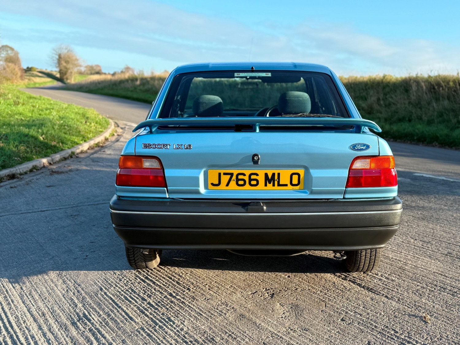 Used Ford Escort 1992 for sale - 76600159: Photo 10