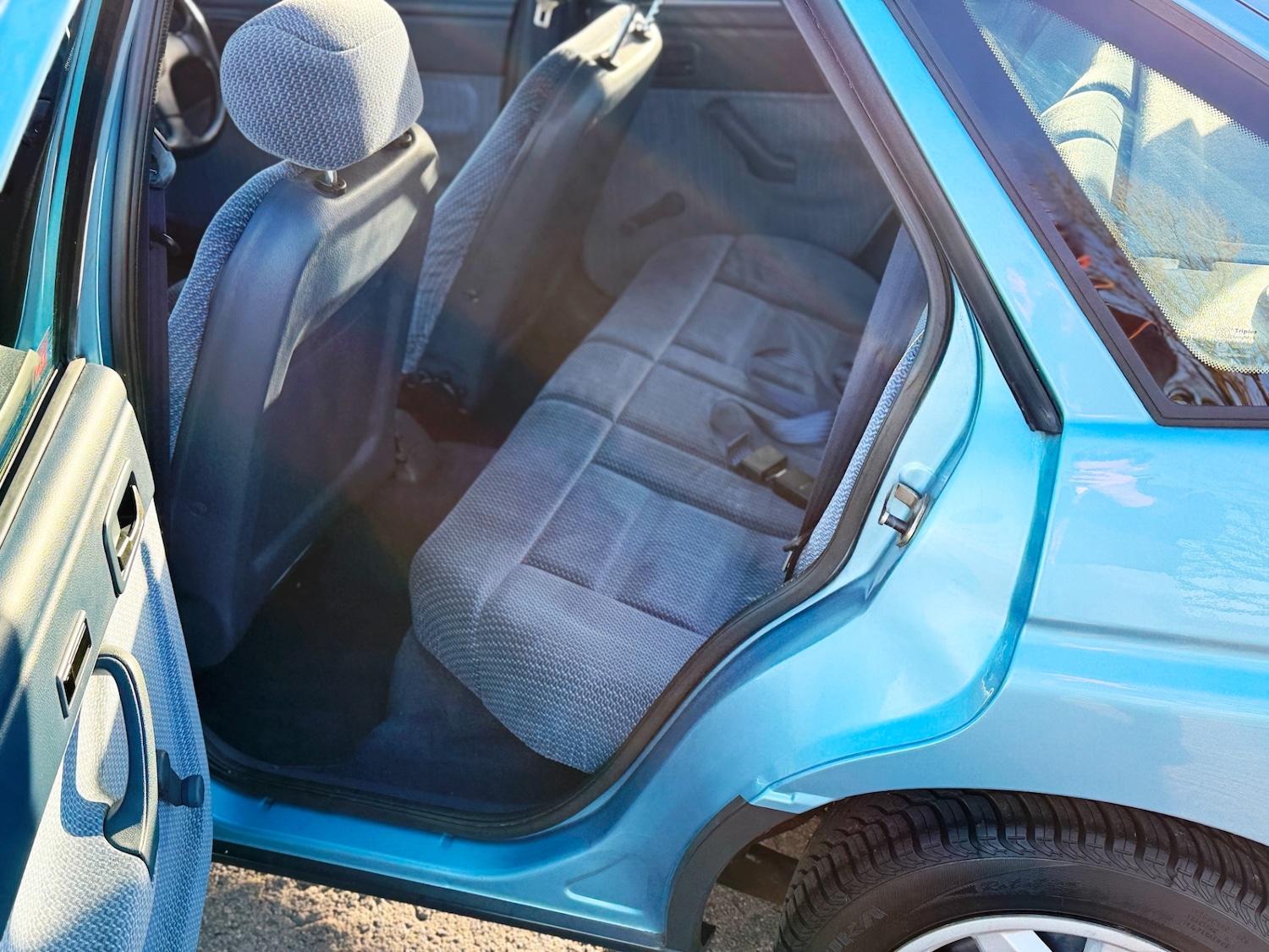 Used Ford Escort 1992 for sale - 76600159: Photo 26