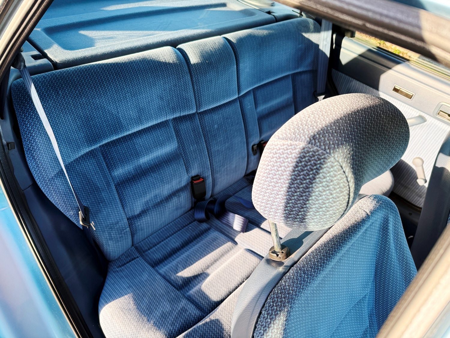 Used Ford Escort 1992 for sale - 76600159: Photo 30