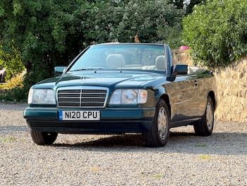 Used Mercedes-Benz E Class 1995 for sale - 79017418: Photo