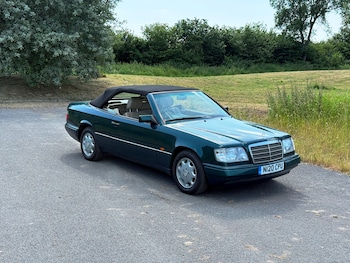 Used Mercedes-Benz E Class 1995 for sale - 79017418: Photo