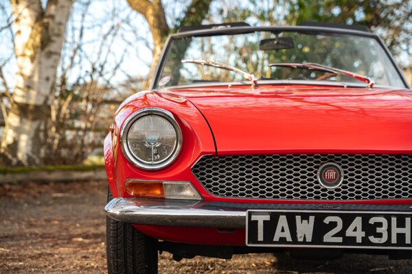 Used Fiat 124 Spider 2016 for sale - 71450465: Photo 11