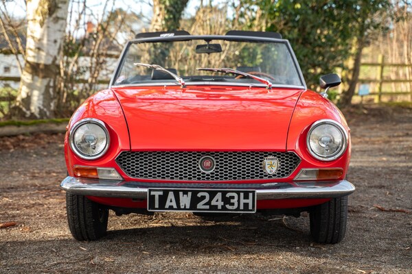 Used Fiat 124 Spider 2016 for sale - 71450465: Photo 9