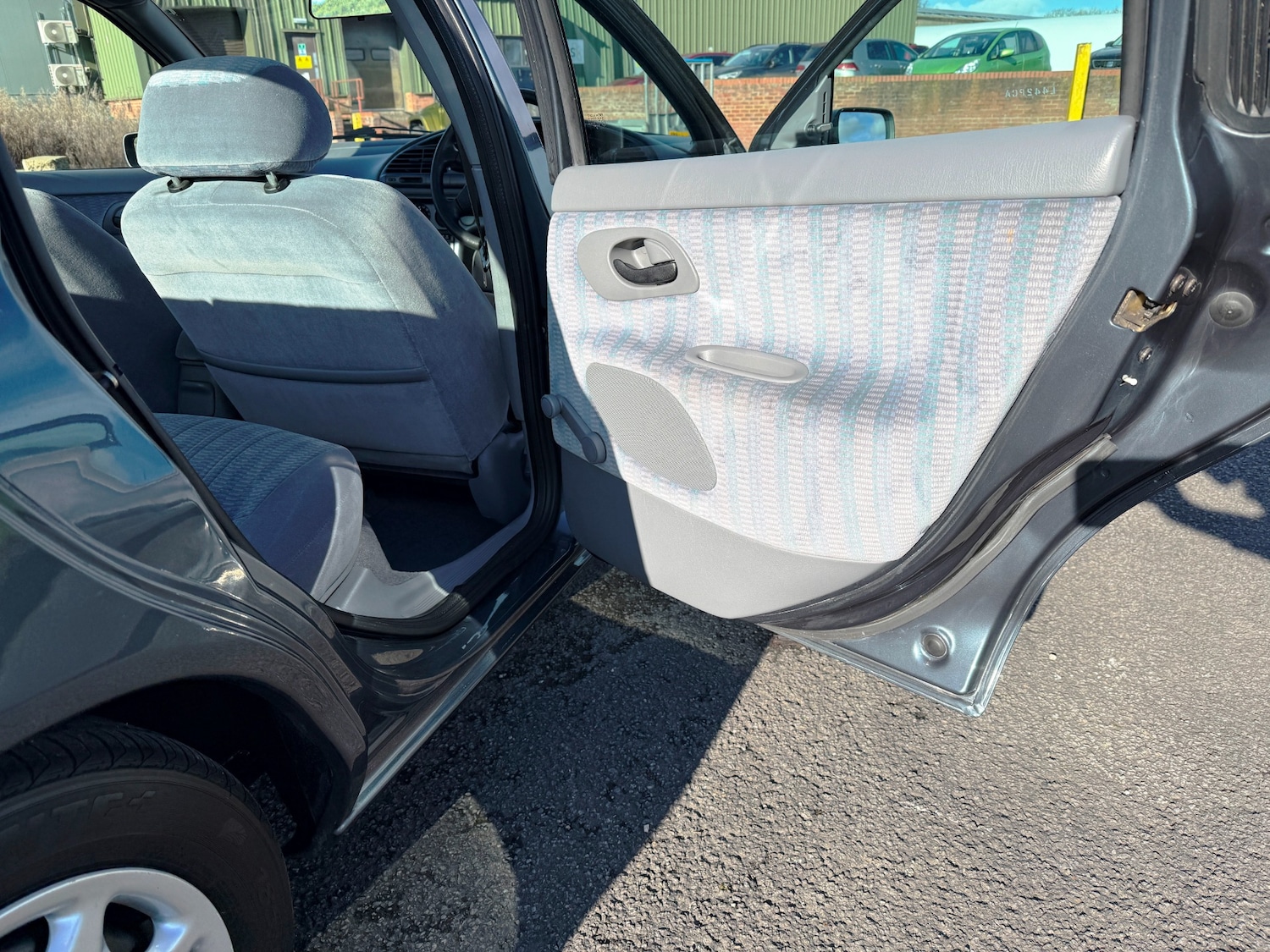 Used Ford Mondeo 1993 for sale - 77569809: Photo 14