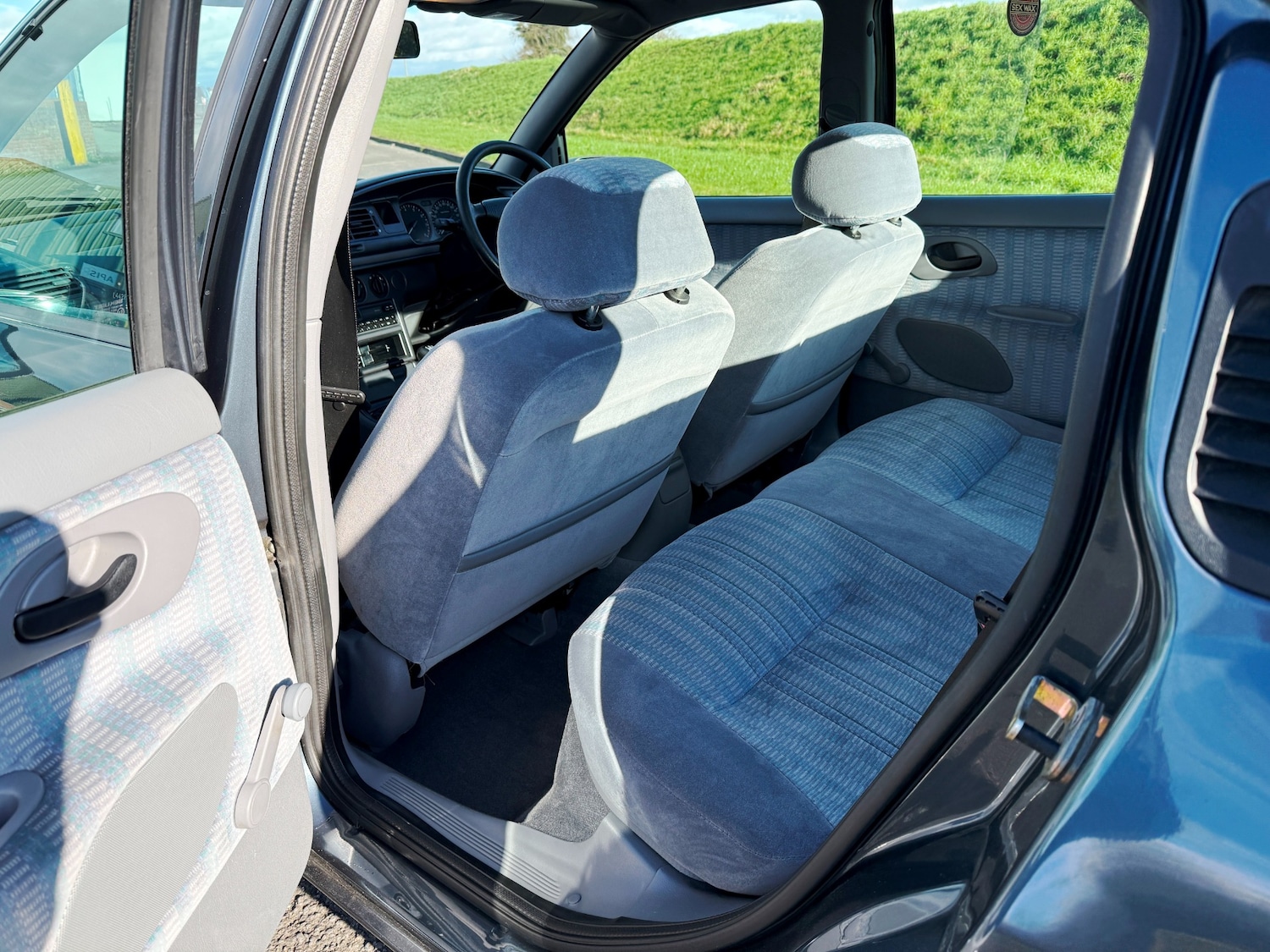 Used Ford Mondeo 1993 for sale - 77569809: Photo 18