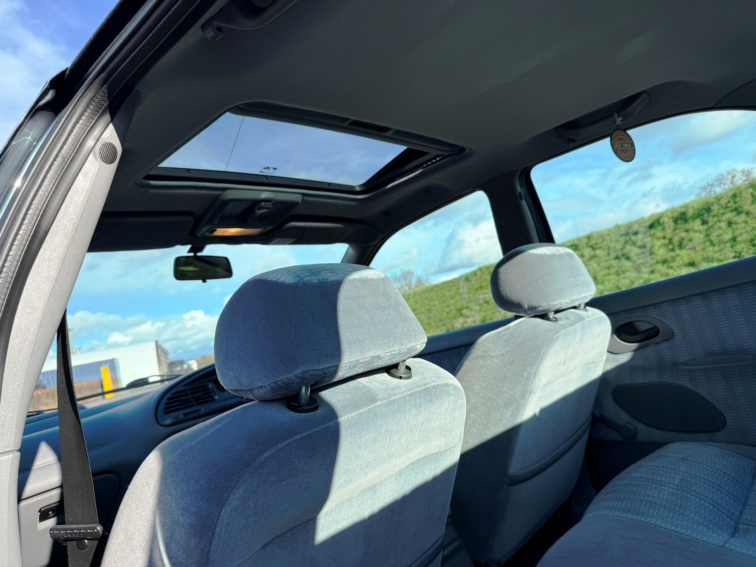 Used Ford Mondeo 1993 for sale - 77569809: Photo 19