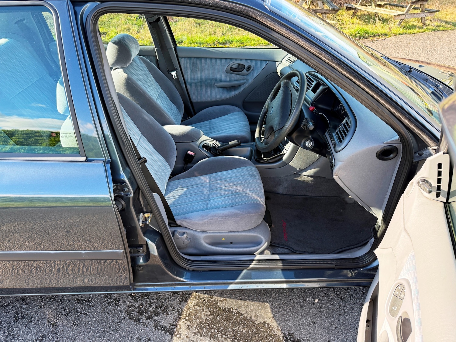 Used Ford Mondeo 1993 for sale - 77569809: Photo 6