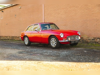 MG MGB GT feature image