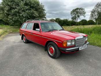 1983 (A) - 230 TE 5dr Auto W123