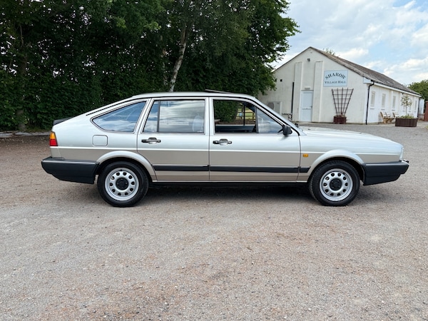 Used Volkswagen Passat 1988 for sale - 75097520: Photo 13