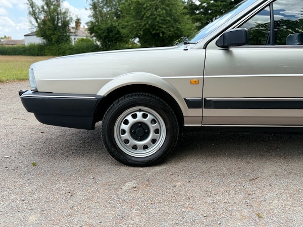 Used Volkswagen Passat 1988 for sale - 75097520: Photo 18