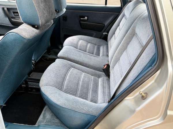 Used Volkswagen Passat 1988 for sale - 75097520: Photo 25